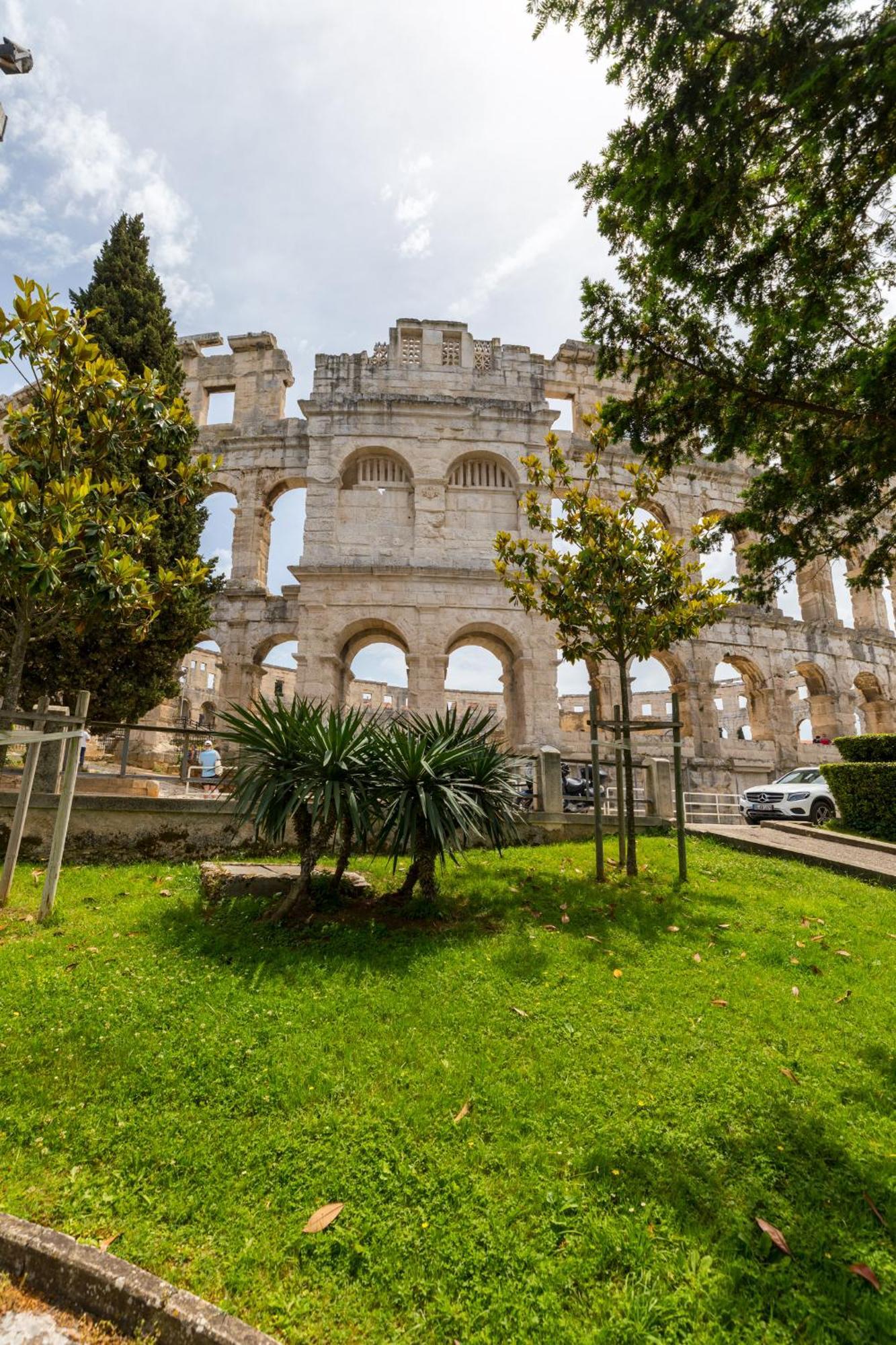 Pula Bay View Apartment Bagian luar foto