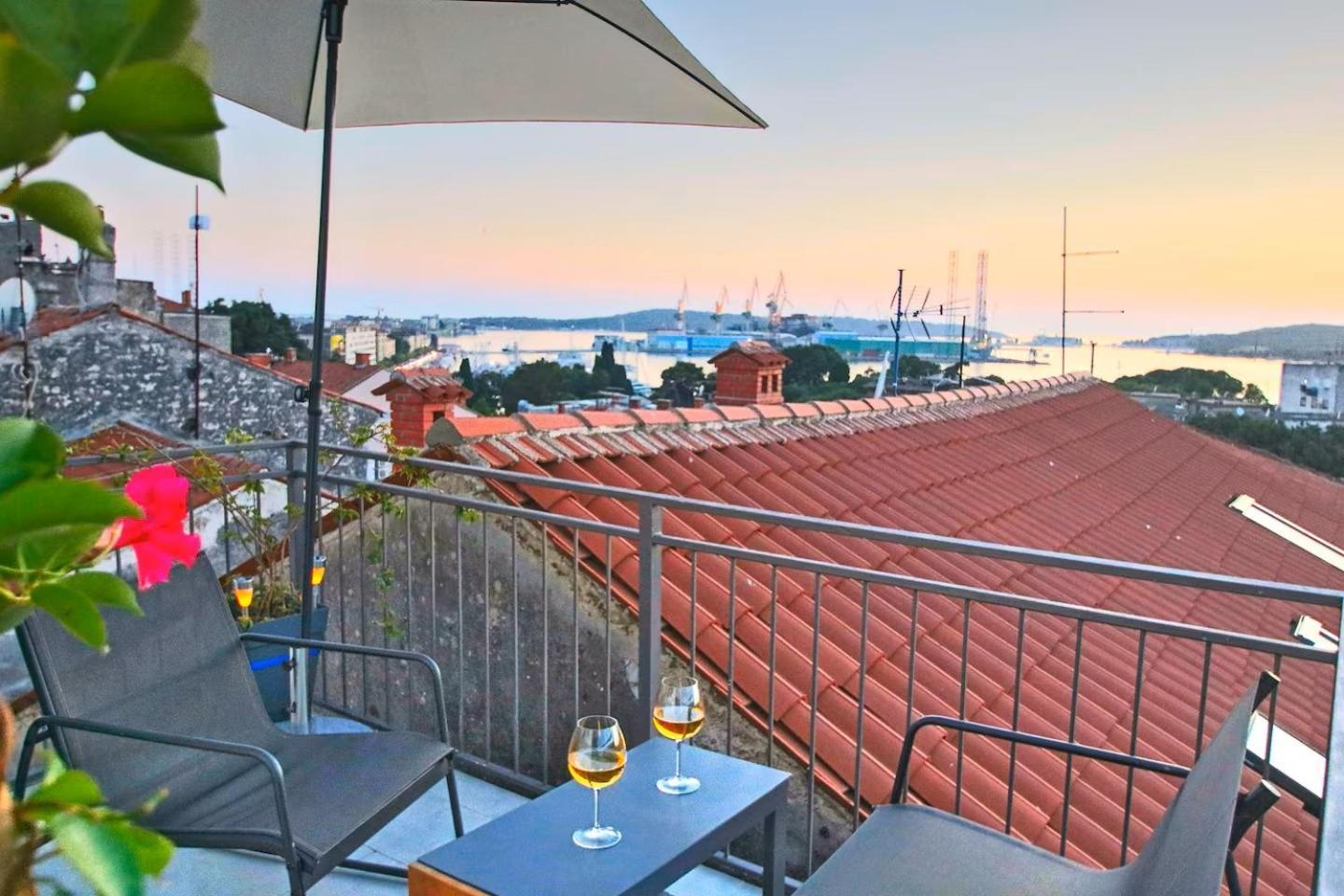Pula Bay View Apartment Bagian luar foto